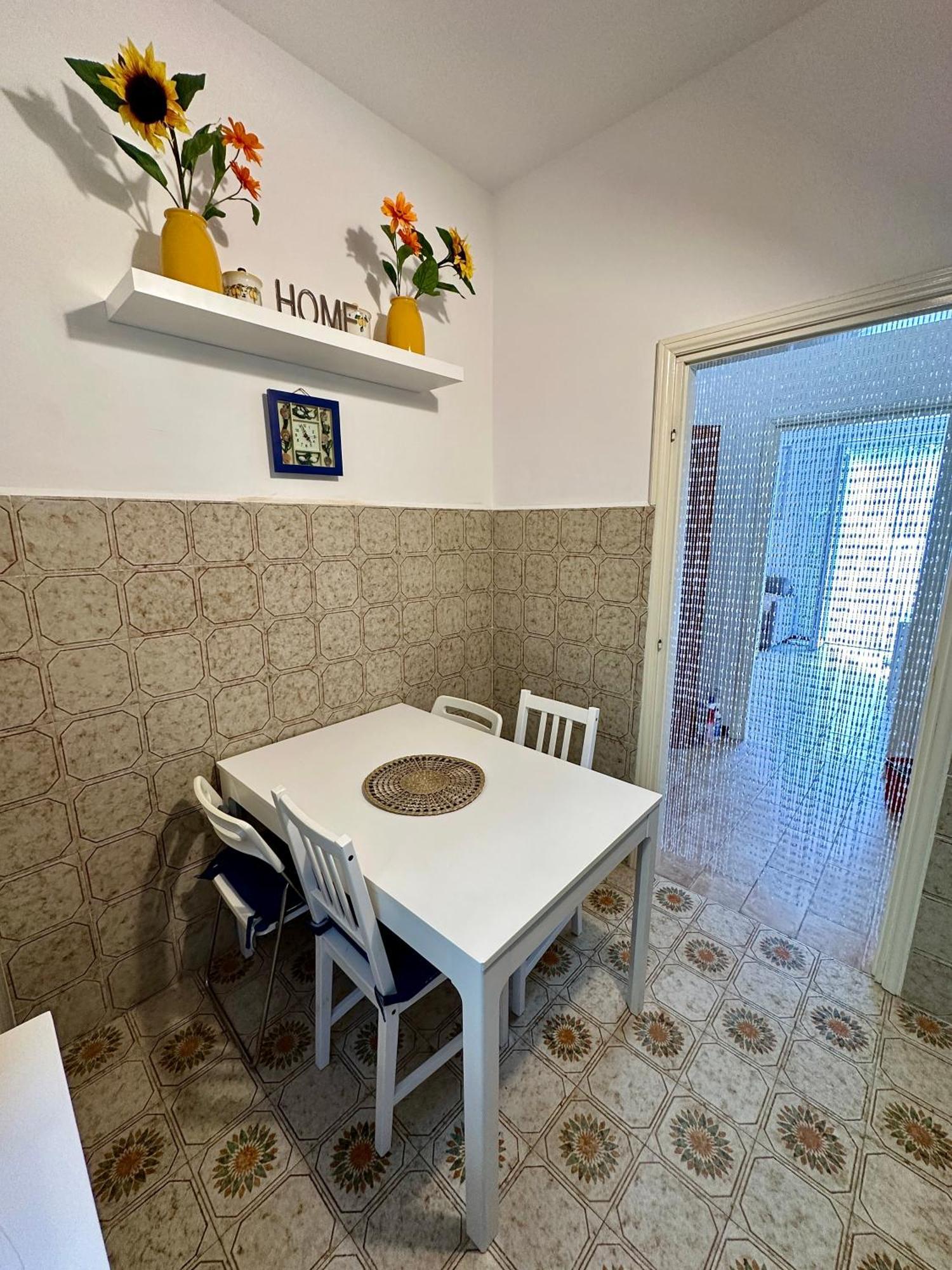 Terrace & Parking - Holiday Home Near Fegina Beach מונטרוסו אל מארה מראה חיצוני תמונה