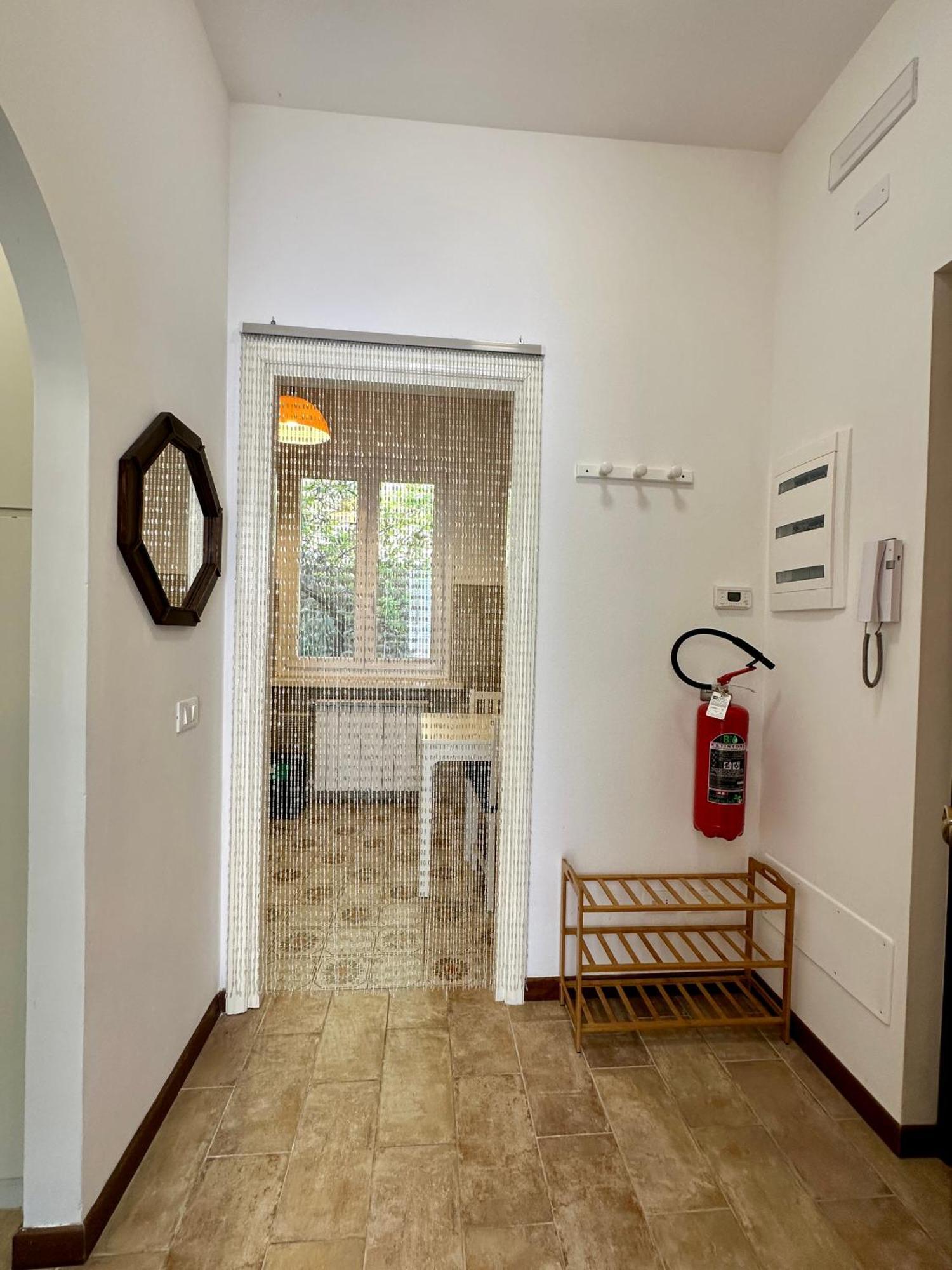 Terrace & Parking - Holiday Home Near Fegina Beach מונטרוסו אל מארה מראה חיצוני תמונה