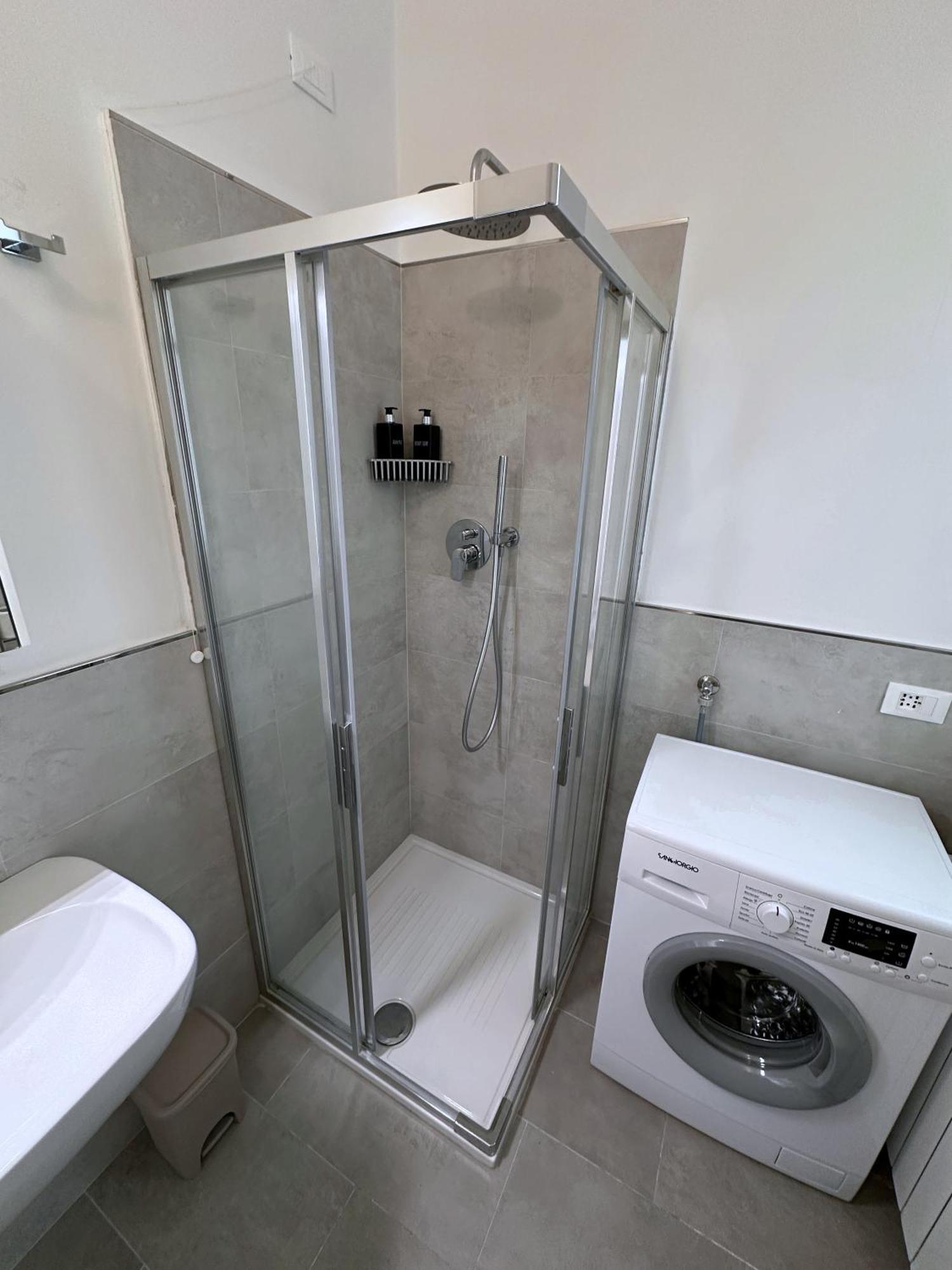 Terrace & Parking - Holiday Home Near Fegina Beach מונטרוסו אל מארה מראה חיצוני תמונה