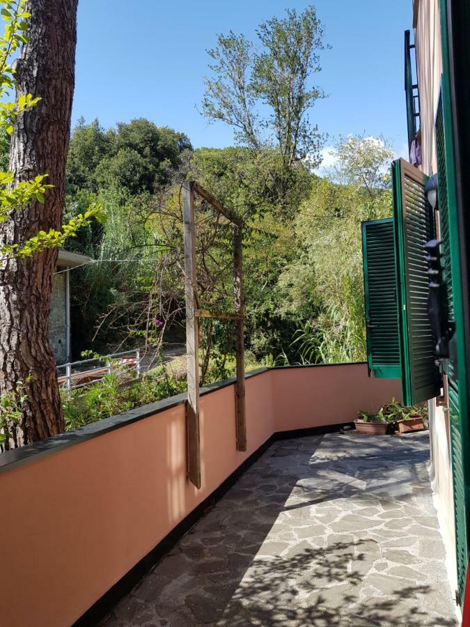 Terrace & Parking - Holiday Home Near Fegina Beach מונטרוסו אל מארה מראה חיצוני תמונה