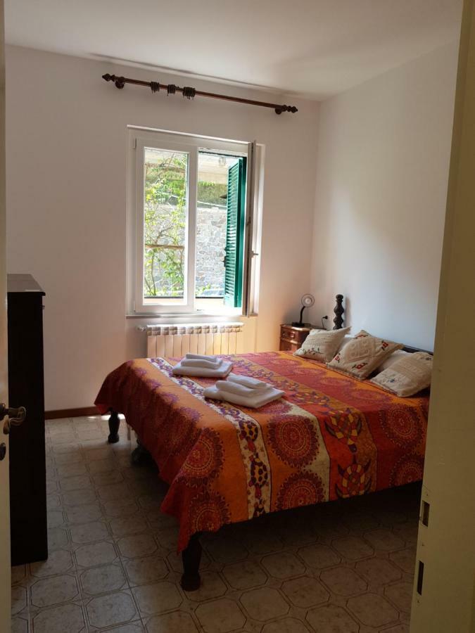 Terrace & Parking - Holiday Home Near Fegina Beach מונטרוסו אל מארה מראה חיצוני תמונה